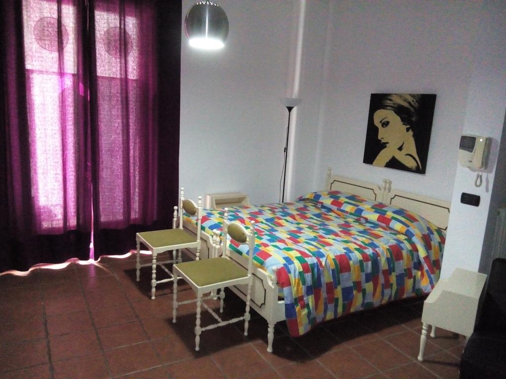 孔韦尔萨诺Dimora Donna Clara住宿加早餐旅馆 客房 照片